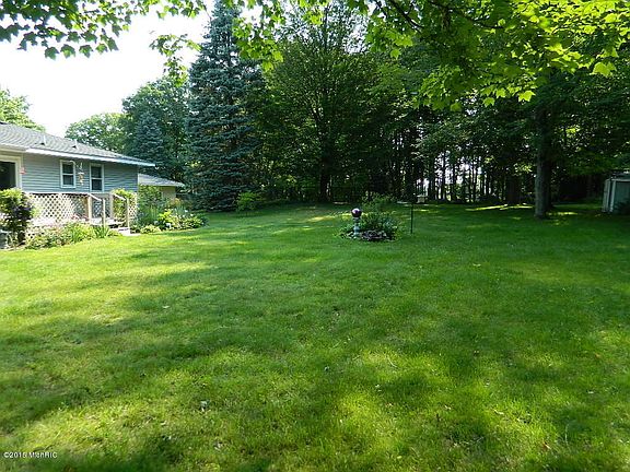4th image of 5424 Easthill Ct NE