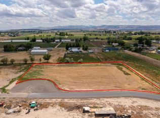 135 Emily Ln, Marsing, ID 83639