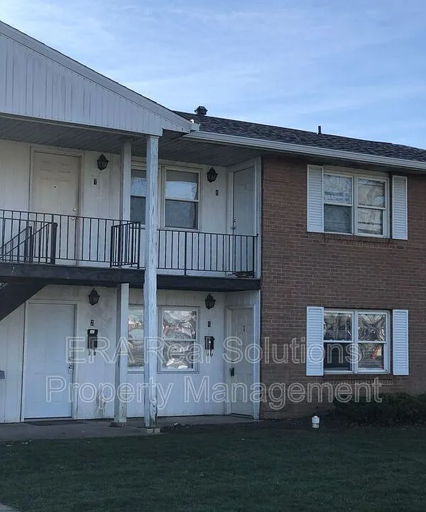 2001 Heritage Dr #3