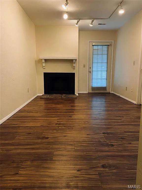 1 bed, 1.0 bath, 550 sqft, $850 — Photo 2
