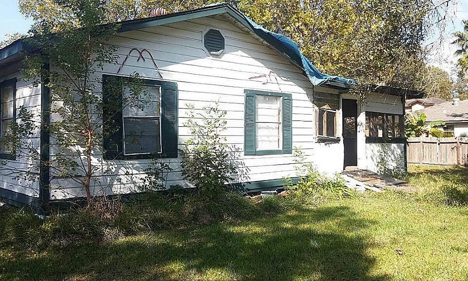 1st image of 14211 Villagrove Dr
