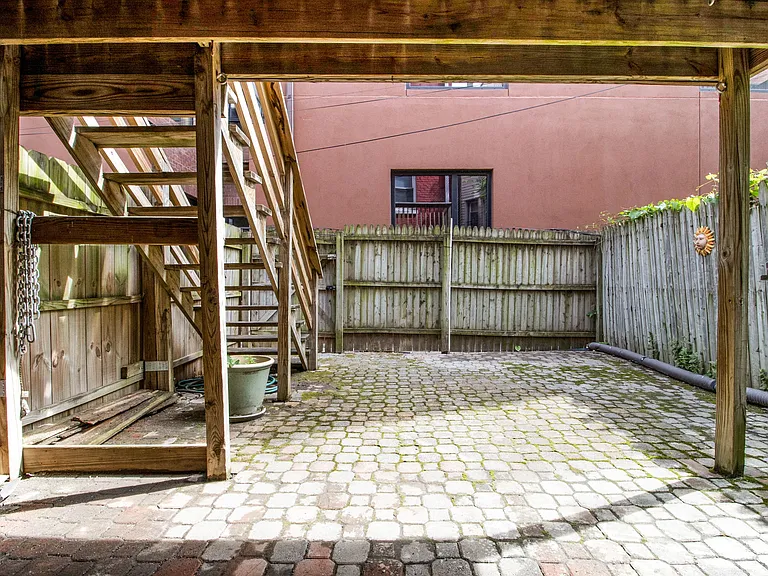 8 R St NW #6 — Photo 28