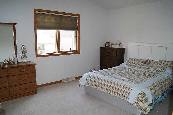 6133 Jeffers Dr — Photo 9
