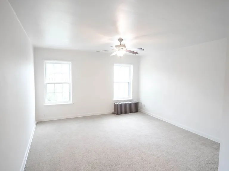 775 E. Broad St — Photo 79
