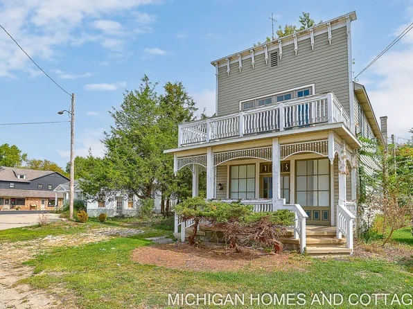 1395 Blue Star Hwy, South Haven, MI 49090