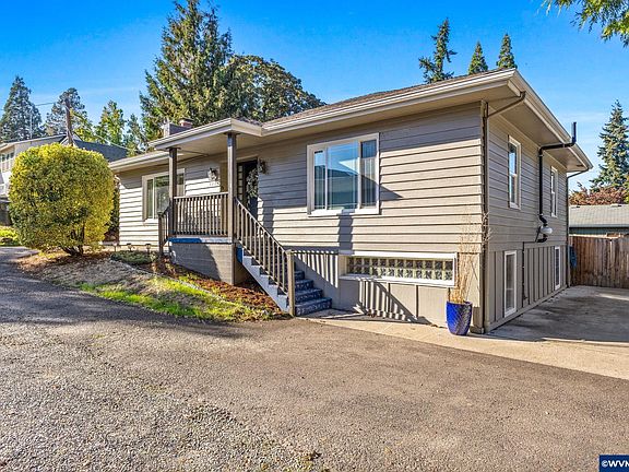 2nd image of 1088 Cascade Dr NW