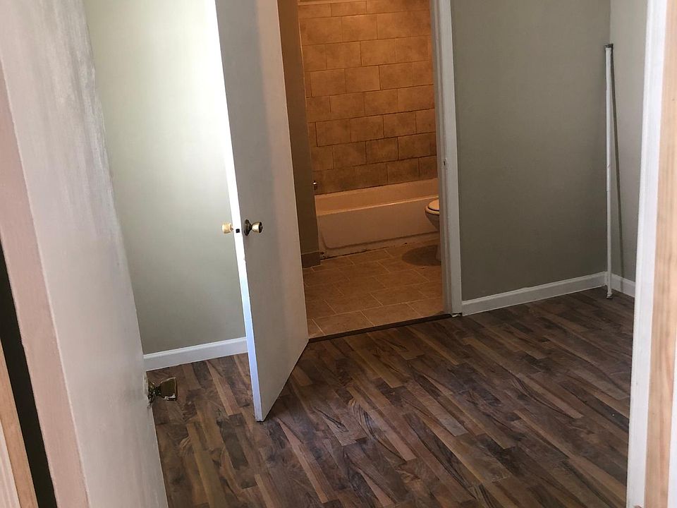 1st image of 1203 W 23rd St