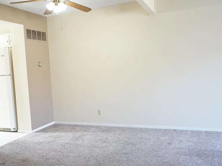 2347 Wildwood Pl — Photo 5