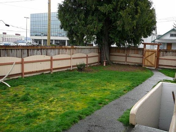 common area yard