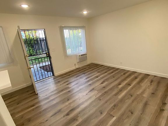 3rd image of 6447 N Figueroa St #C