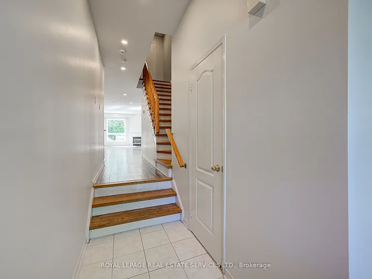 5530 Glen Erin Dr #22 — Photo 2