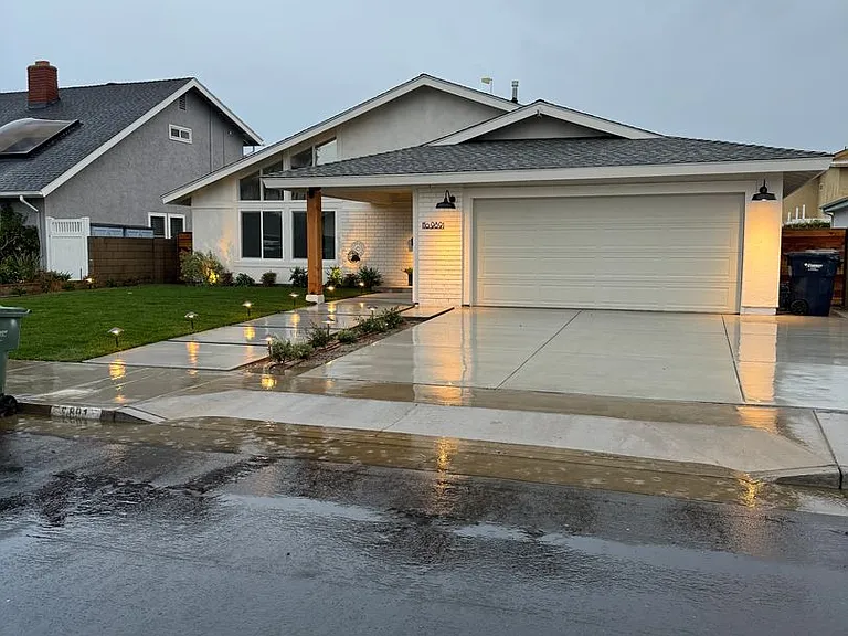 9891 Hot Springs Dr — Photo 2