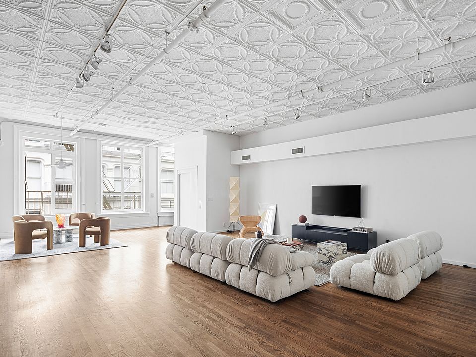 1st image of 81 Greene St APT 4