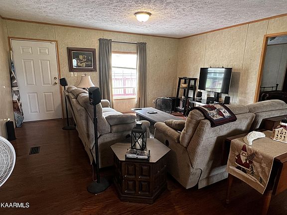 5th image of 132 Gray Ln