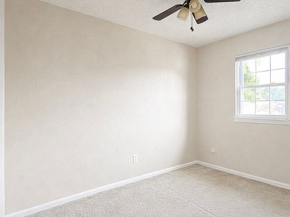 4th image of 3063 Reese Dr