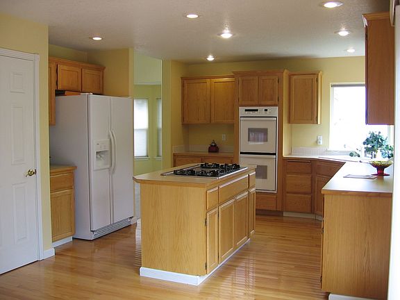 Spacious Kitchen