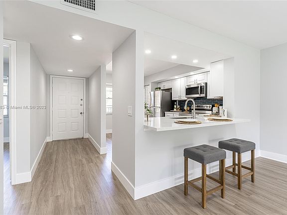 5th image of 12500 SW 6th St APT 213N