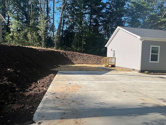 2nd image of 243 Moss Hill Dr