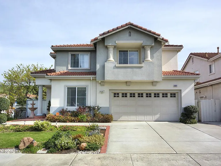 34221 Torrey Pine Ln — Photo 2