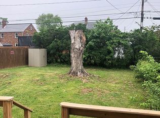 2854 Croyden Rd, Harrisburg, PA 17104