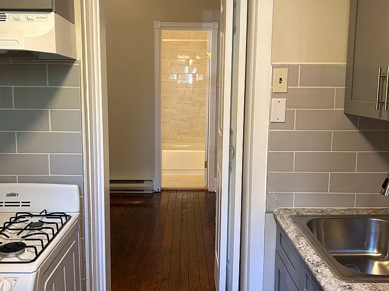 4605 Springfield Ave #1R — Photo 15