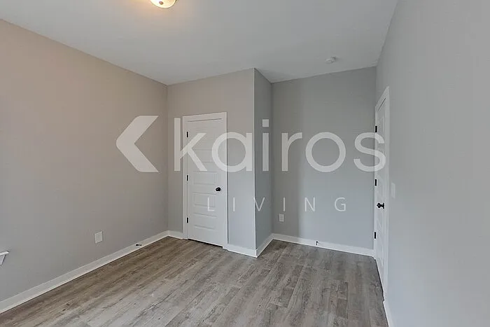 520 White Oak Cir — Photo 15
