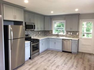 98 Edgewood Ave, Yonkers, NY 10704