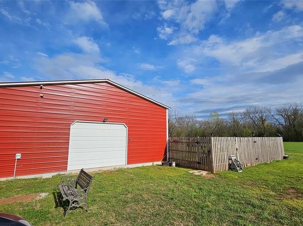 343181 E 990th Rd, Meeker, OK 74855