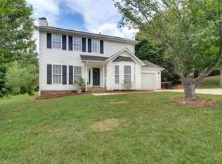 602 River Glen Ct, Greensboro, NC 27455