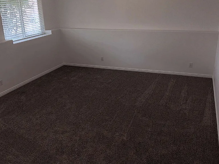 1947 E Forty South Cir — Photo 18