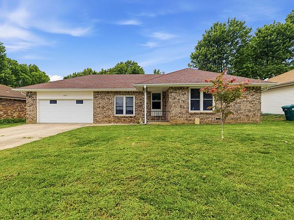 3rd image of 3317 S Benton Avenue