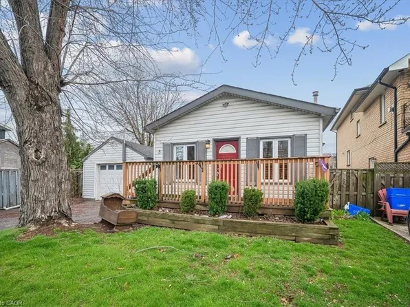5 Herbert Ct, Hamilton, ON L8E 5A6