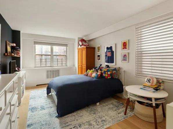 1175 York Avenue image 6 of 15