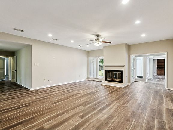 5th image of 12037 Oak Haven Ave