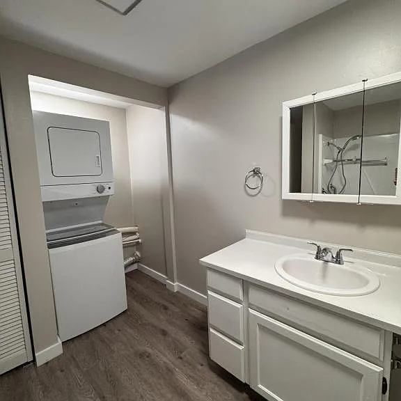 540 N Harrisville Rd #4 — Photo 4