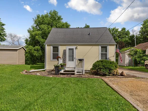 572 Mineral Sp Rd NE, Owatonna, MN 55060
