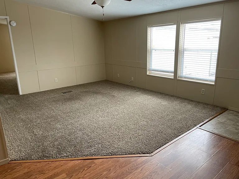 1634 W Mikey Dr — Photo 13