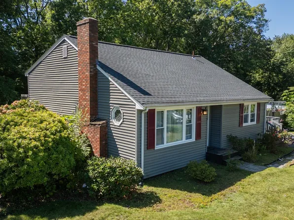 19 Anawan St, Brockton, MA 02302