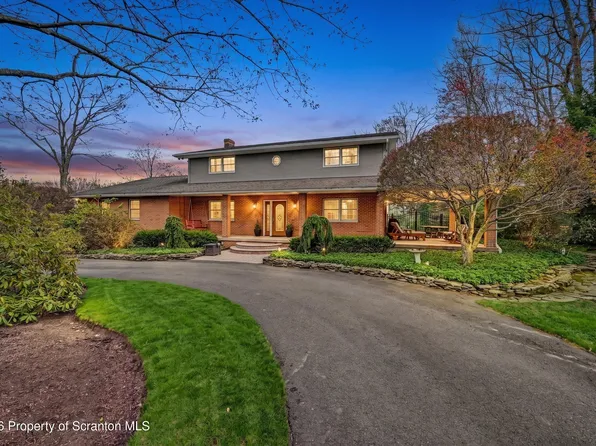 710 Jefferson Blvd, Jefferson Township, PA 18436