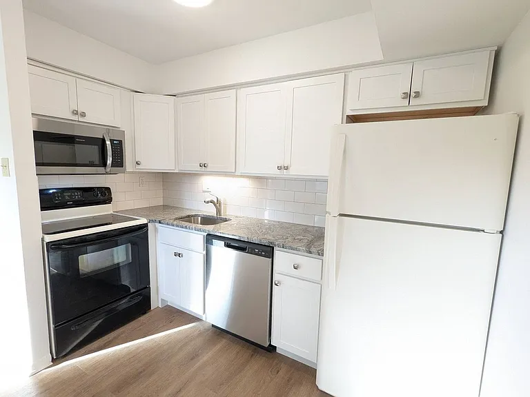 2 Kearney Dr — Photo 7