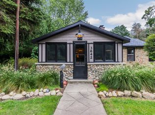3642 N Lakeshore Dr, Holland, MI 49424
