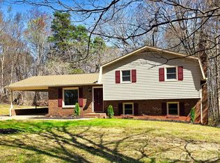 323 Mount Bethel Rd, Harmony, NC 28634