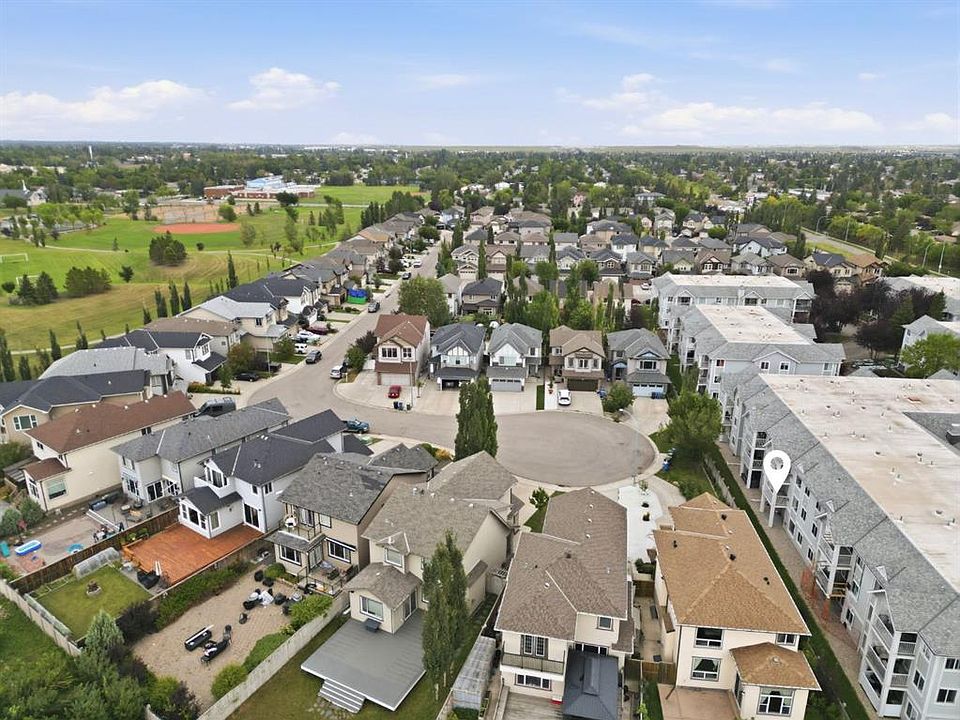 1st image of 3208 SW Valleyview Park SE #208