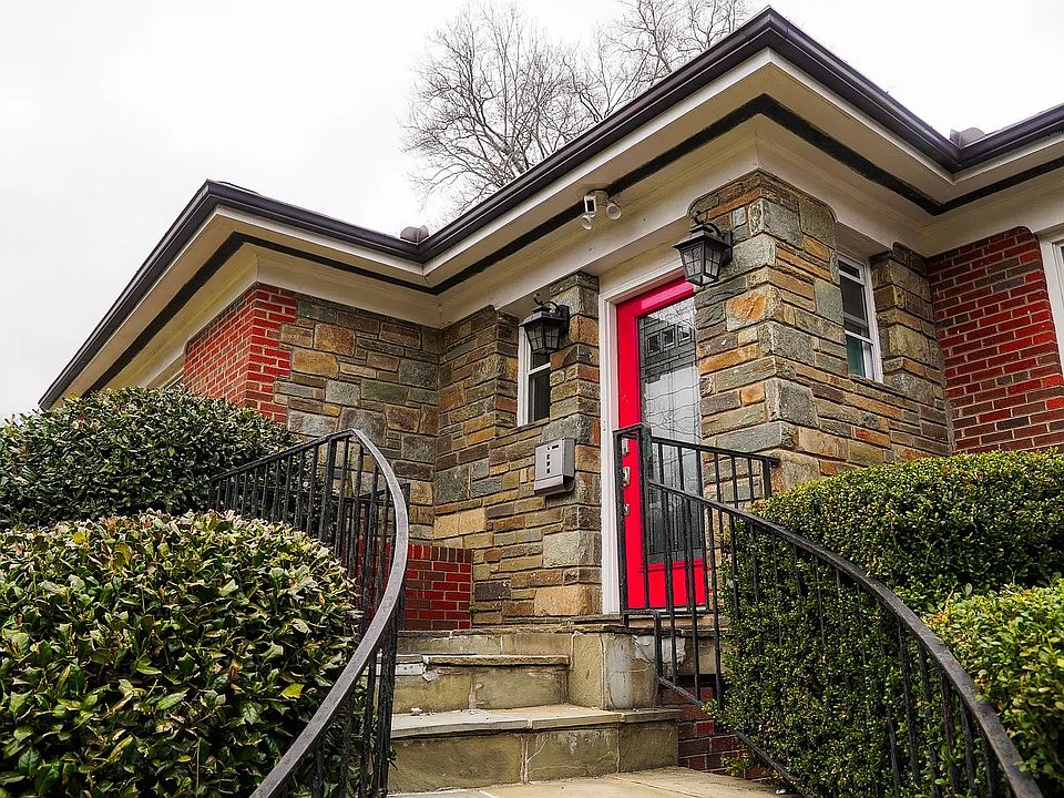 1st image of 1633 Kalmia Rd NW #2