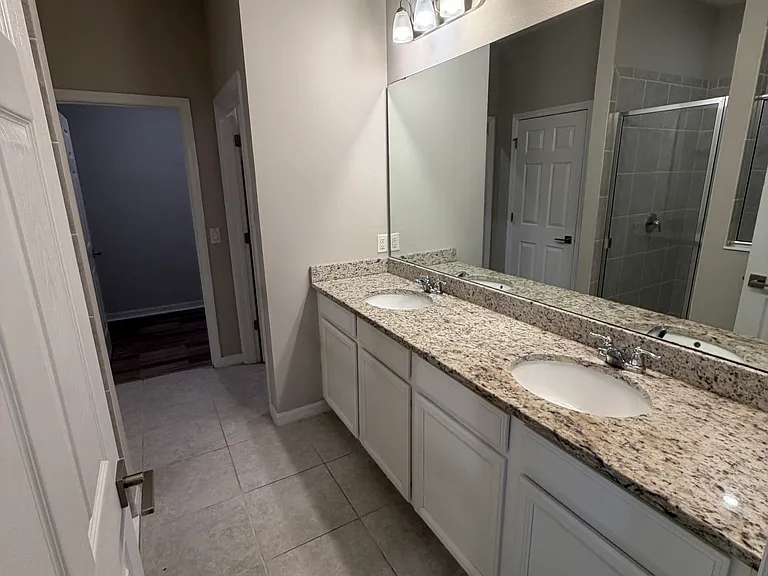 5203 Little Stream Ln — Photo 9