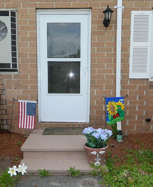 1st image of 704 Elmwood Dr
