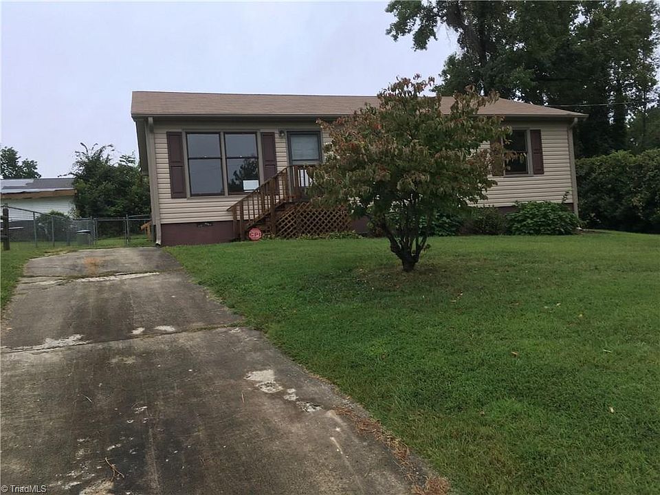 1st image of 3612 Sharon Ave