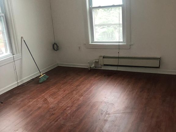 5th image of 15303 35th Ave Fl 2