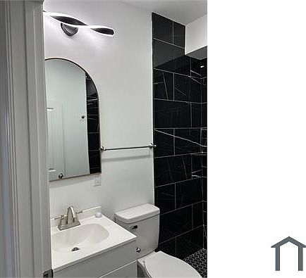 5th image of 2215 N 10th St #3