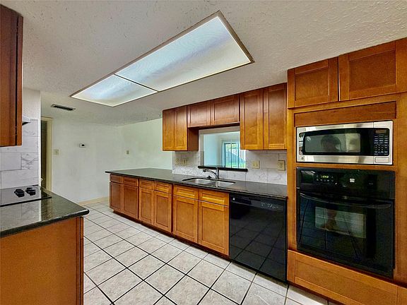 3rd image of 3119 Rifle Gap Ln